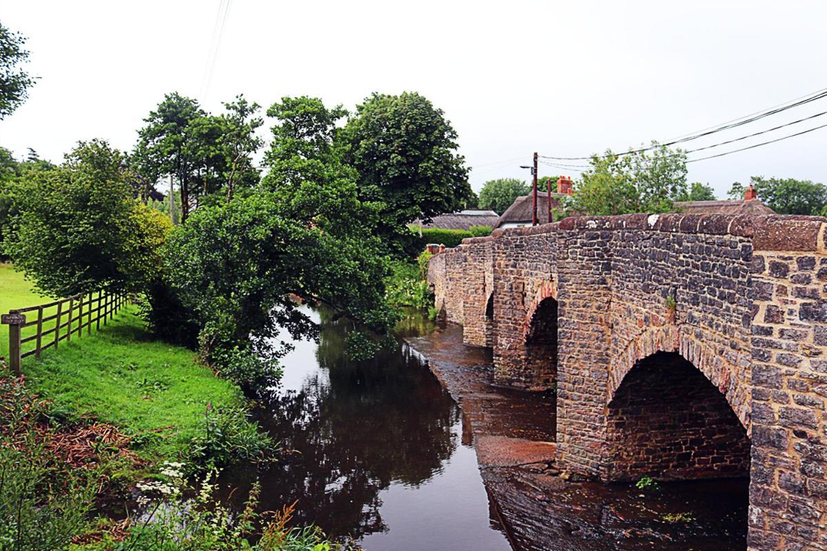 Culm Valley Inn Culmstock Buitenkant foto